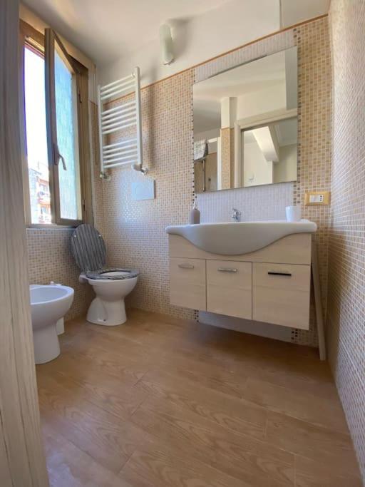 Luminoso Monolocale A 2 Passi Dalla Metro A Apartment โรม ภายนอก รูปภาพ